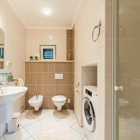 Hedera Estate Hedera Xix *