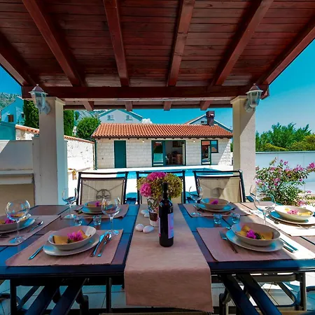 Hedera Estate Hedera Xix