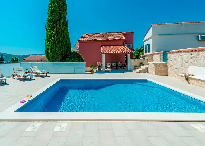 Villa Hedera Estate Hedera Xix Mlini